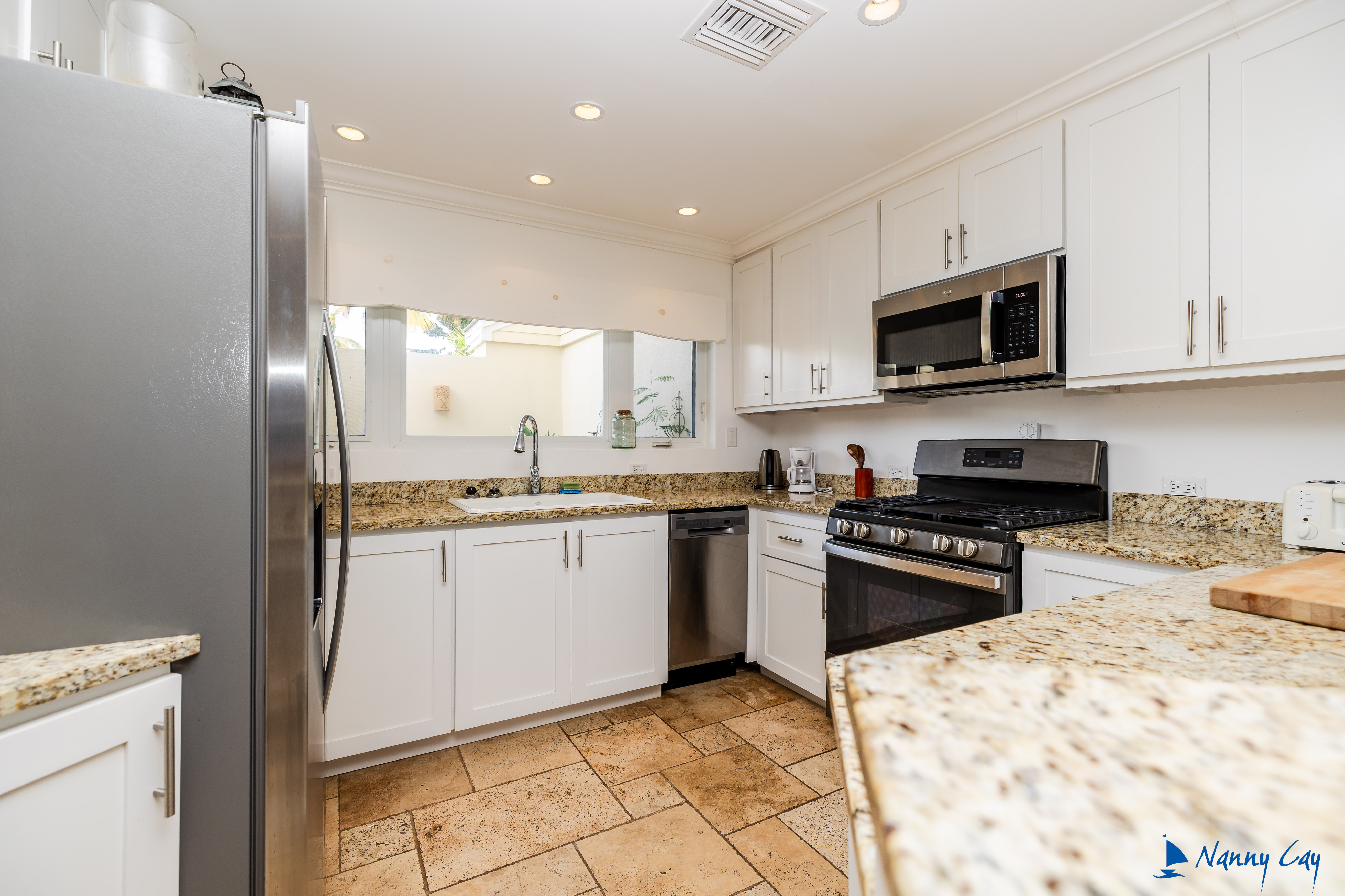 Townhouse Condo (1 Of 18)